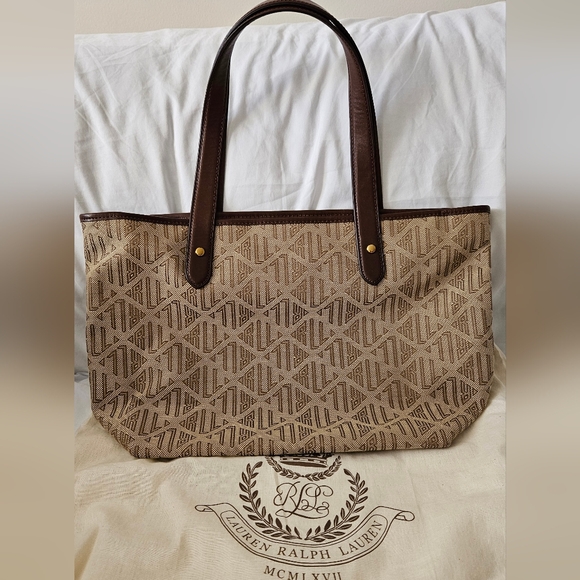 Lauren Ralph Lauren Shoulder Bag - Picture 5 of 15